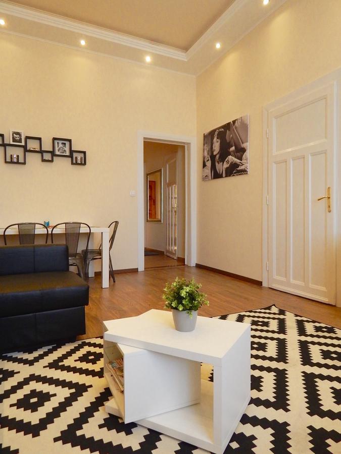 Hello Downtown Apartment - Broadway بودابست المظهر الخارجي الصورة